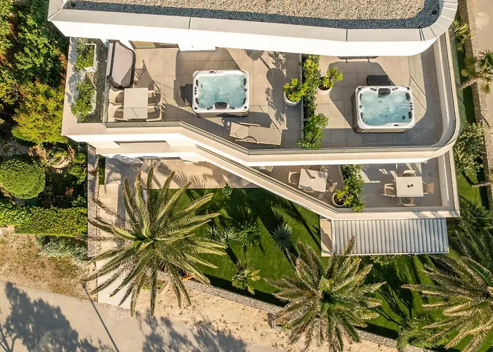 Apartments Dernaj