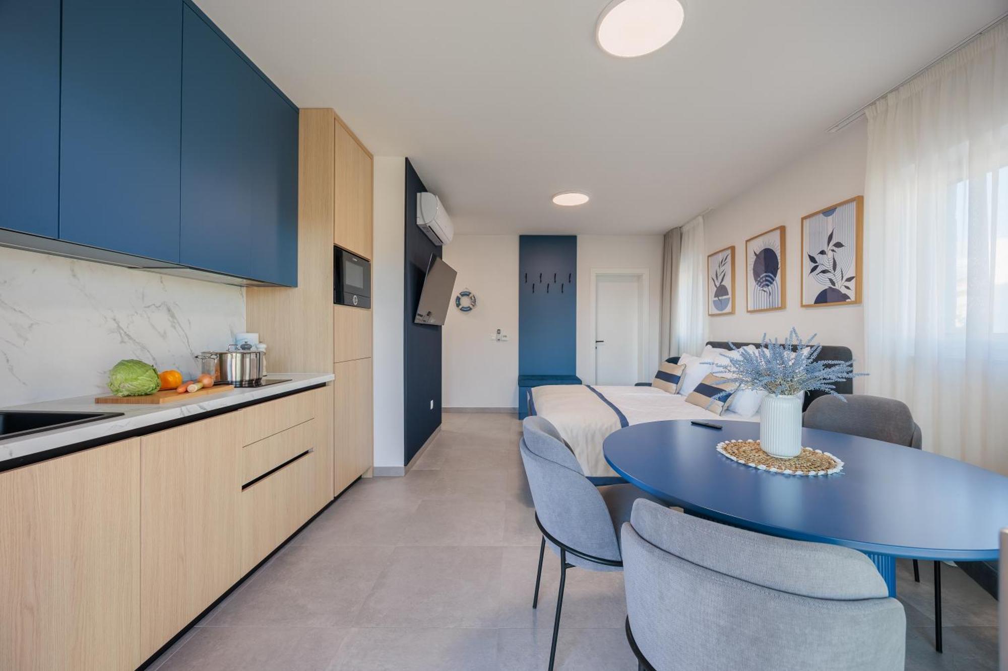 Apartment Dernaj *