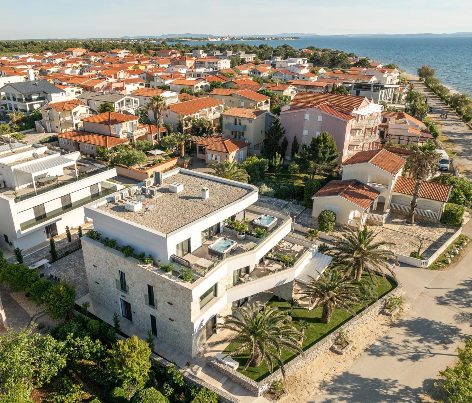 Apartment Dernaj